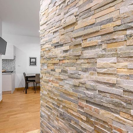 Navona & Pantheon Cozy Apartment Рим Экстерьер фото